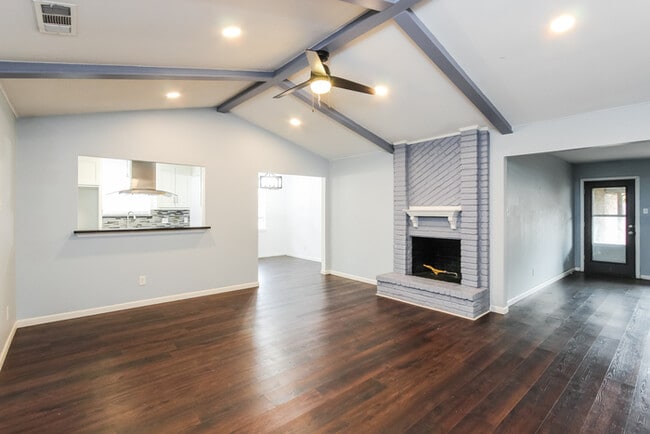 Building Photo - 510 Ridgegate Dr