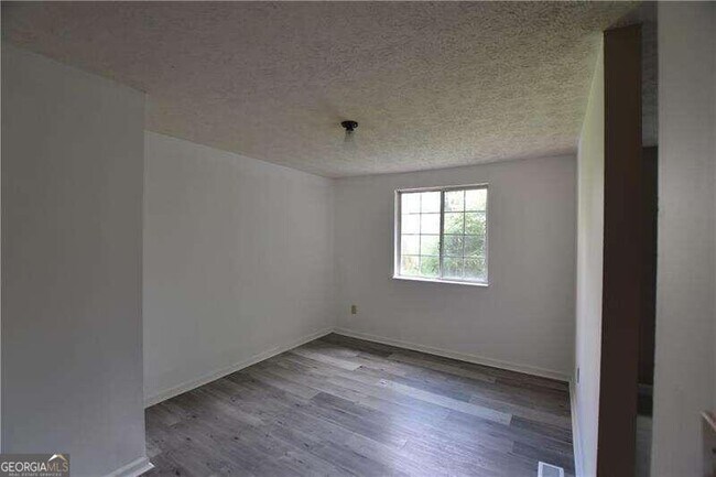 Foto del edificio - 1972 Hamilton Pl SE