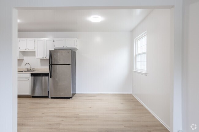 2 habitaciones, 2 baños - 934 pies cuadrados - Brookside Garden Apartments