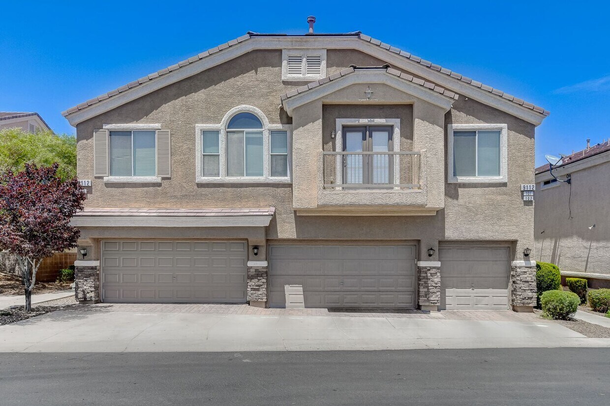 Primary Photo - 3bed townhome in the NW