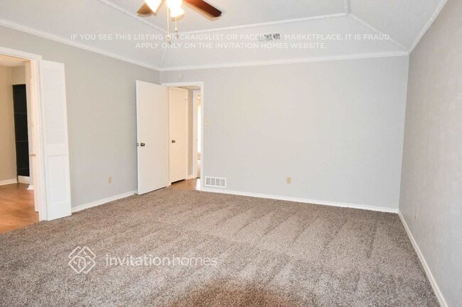 Building Photo - 945 Clear Springs Dr