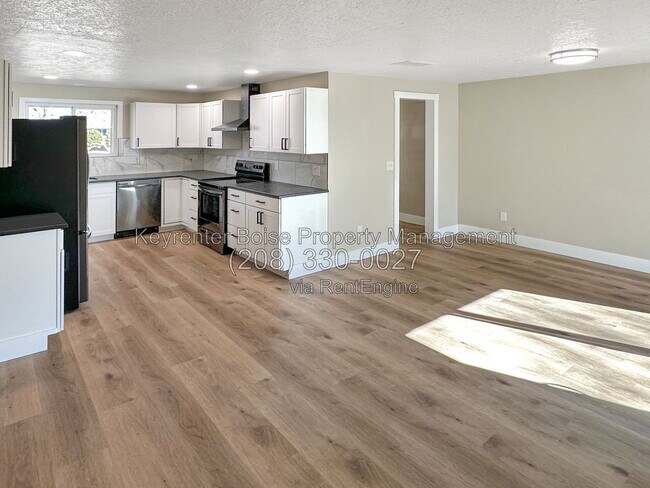Foto del edificio - 8605 W Winchester Dr