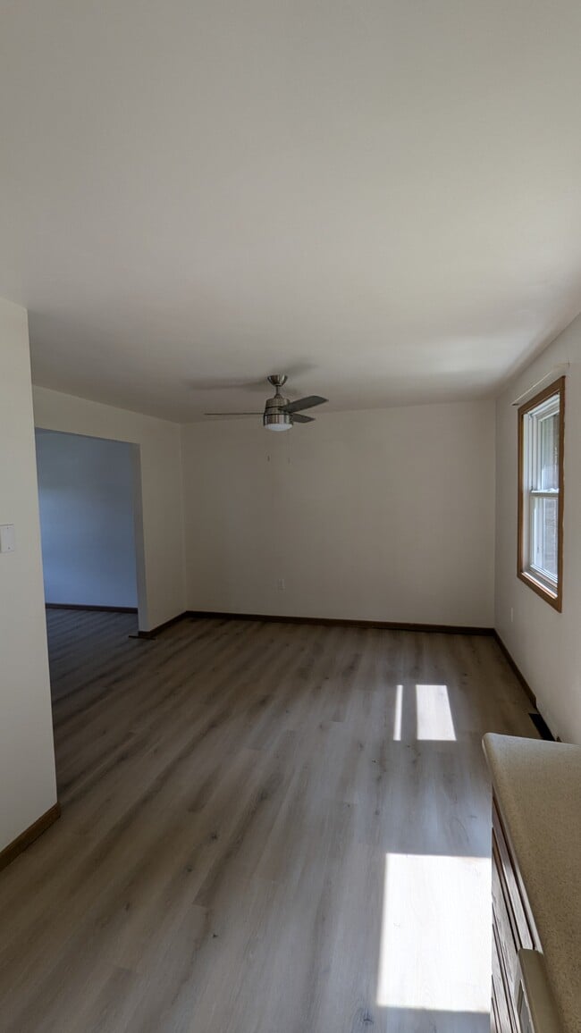 Building Photo - 124 Duquesne Blvd