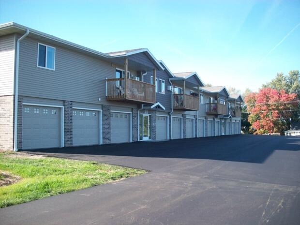 Primary Photo - Watertown Park Apartments, LLC