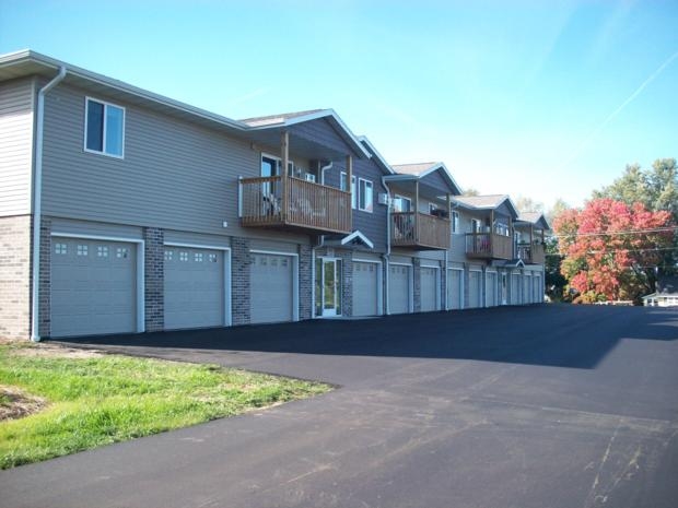 Foto principal - Watertown Park Apartments