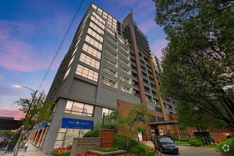 Building Photo - 1530 S State St
