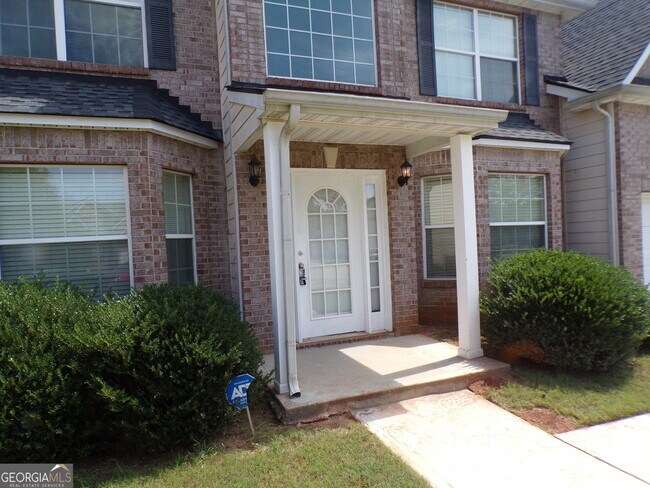Foto del edificio - 1527 Paceville Ct NE