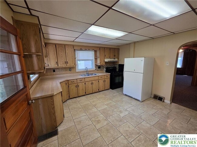 Building Photo - 1215 Bushkill St