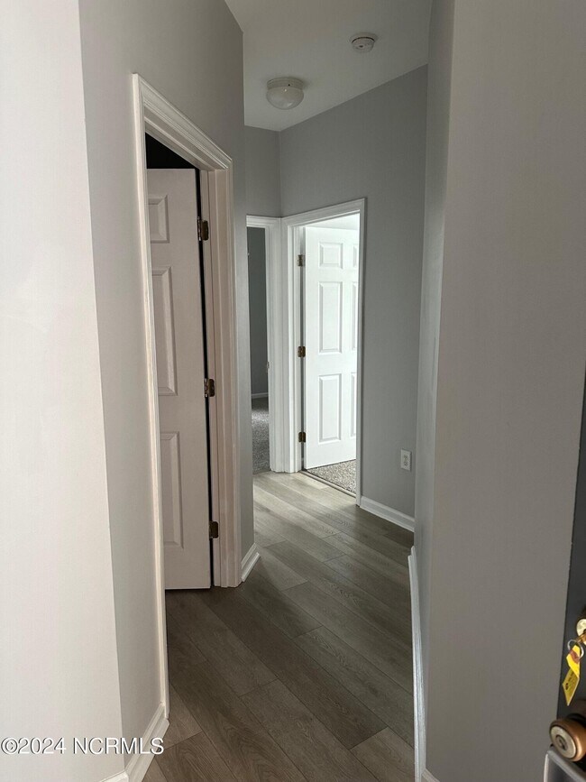 Foto del edificio - 2225 Locksley Woods Dr