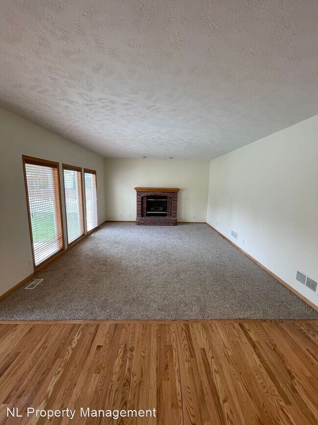 Building Photo - 4 br, 4 bath House - 2126 Ashwood Avenue
