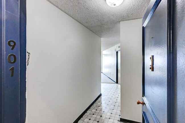 Foto del edificio - 205 E Joppa Rd