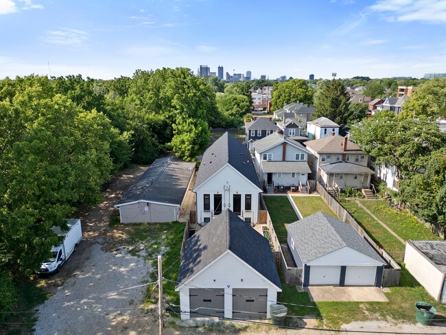 Building Photo - 43 W Markison Ave