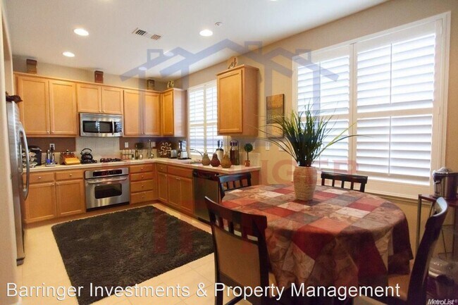 Foto del edificio - 4 br, 3 bath House - 1112 Terry Ln