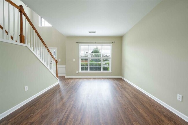 Foto del edificio - 8405 Friarbridge Dr