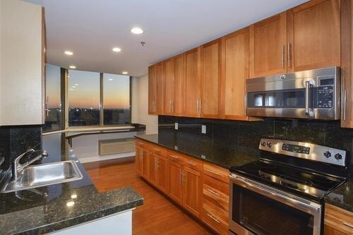 Building Photo - 100 Daibes Ct