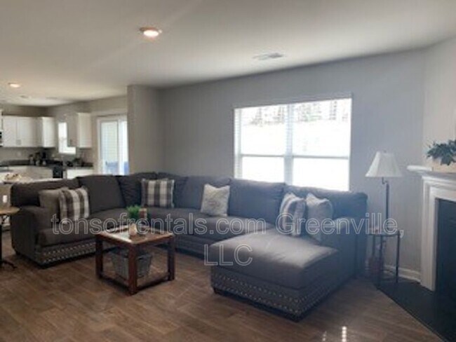 Building Photo - 304 Millen Dr