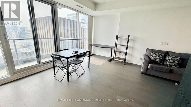 Building Photo - 70 Temperance St