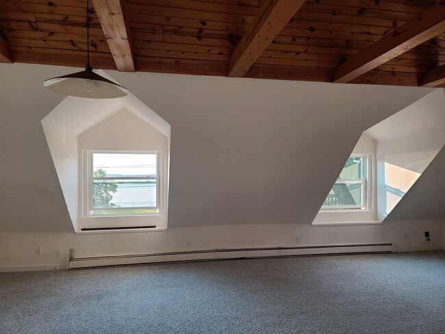 Building Photo - 729 E Gorham St