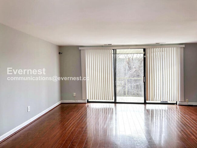 Building Photo - 3314 Huntley Sq Dr