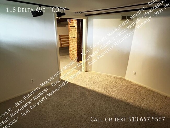 Building Photo - 118 Delta Ave