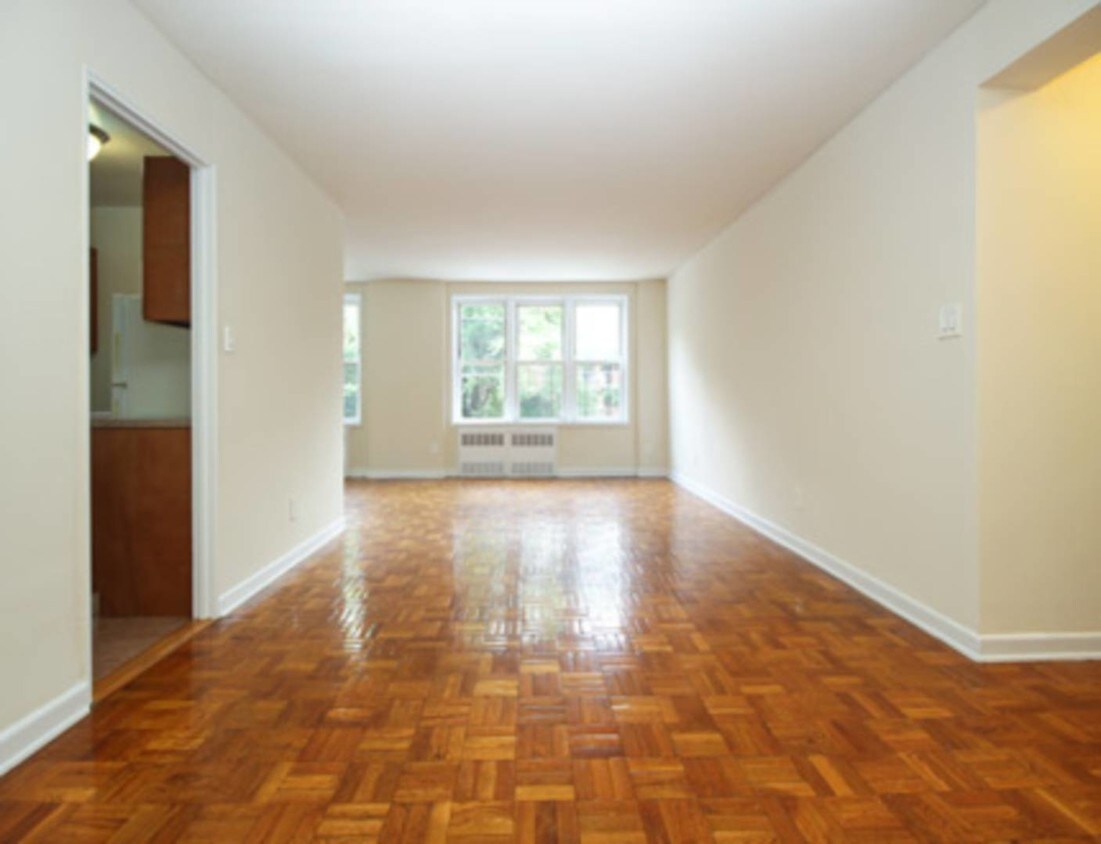 Foto principal - 139-50 35th Ave