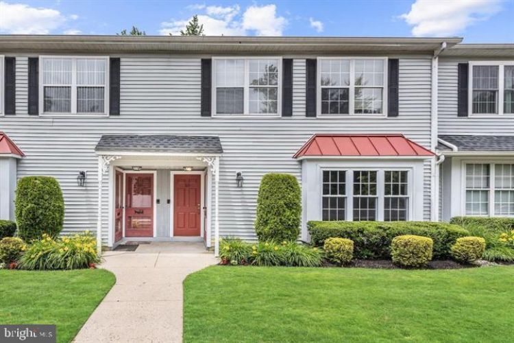 Foto principal - 304 Andrews Ln