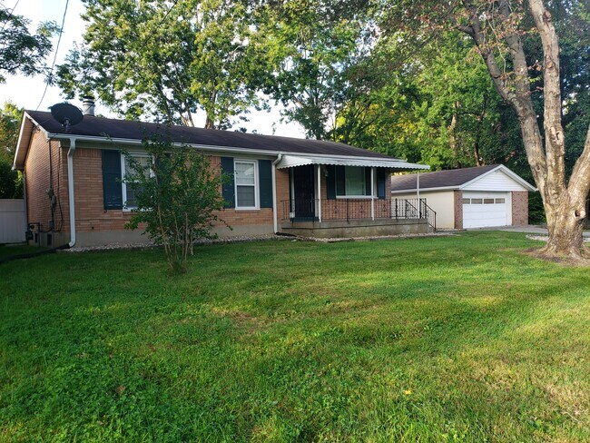 Building Photo - 6200 Six Mile Ln