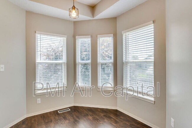 Foto del edificio - 2431 E Eastridge St