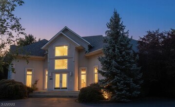 Building Photo - 78 N Mitchell Pl