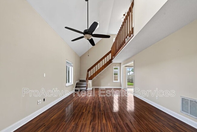 Photo - 5025 Halwell Dr House