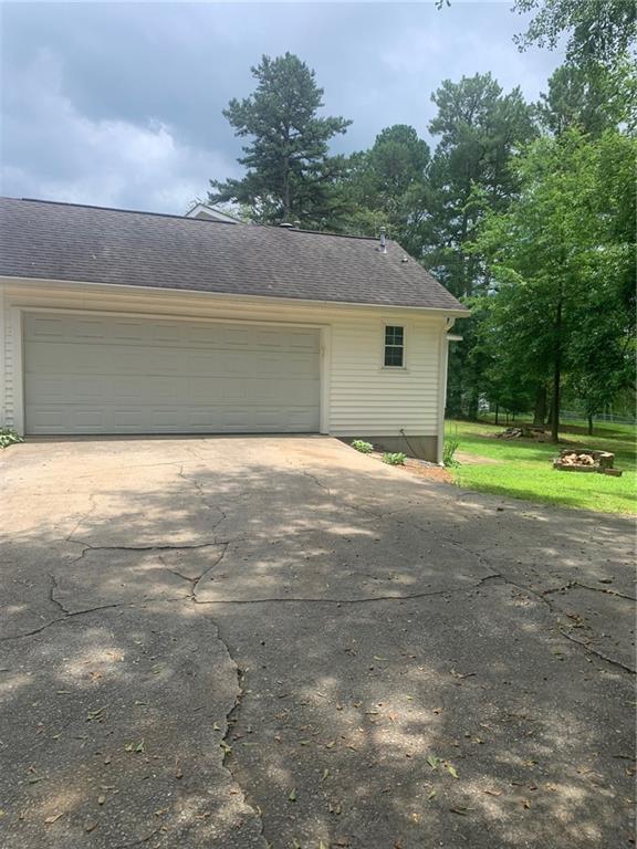 Foto del edificio - 3229 Bold Springs Rd