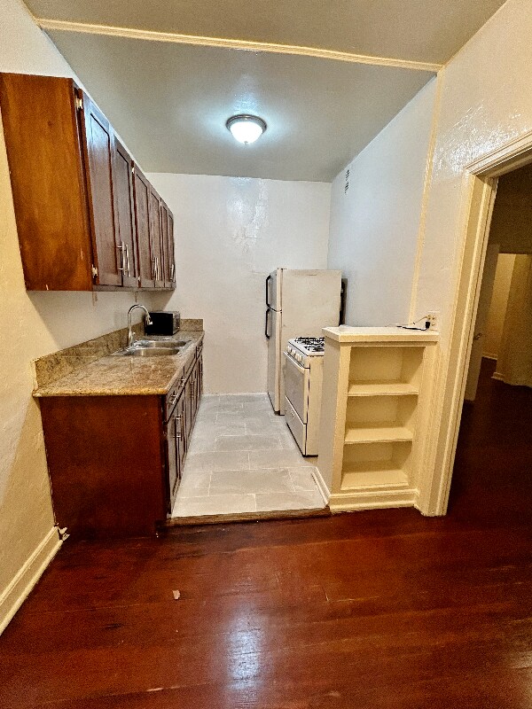 Foto del edificio - 1523 N McCadden Pl