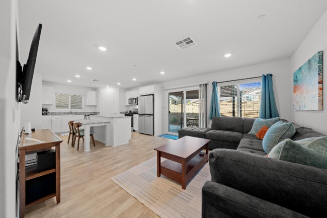Building Photo - 30622 Dart Ct