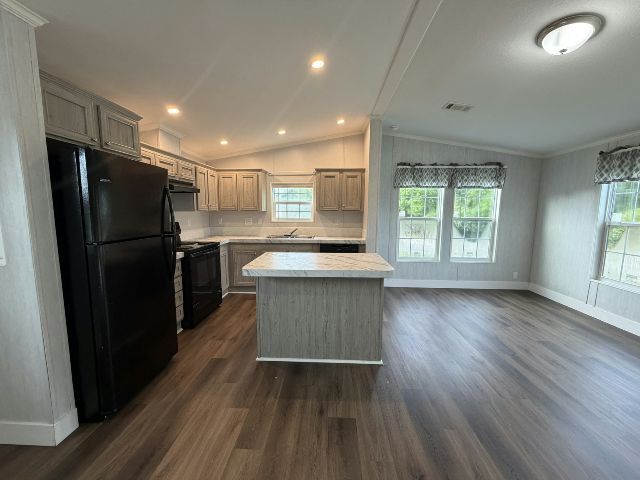 Building Photo - 1531 Semon Dr