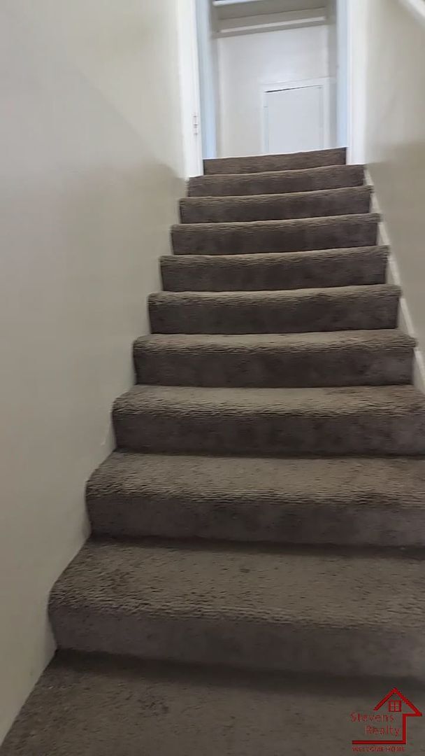 Foto del edificio - 1364 Crescent Dr