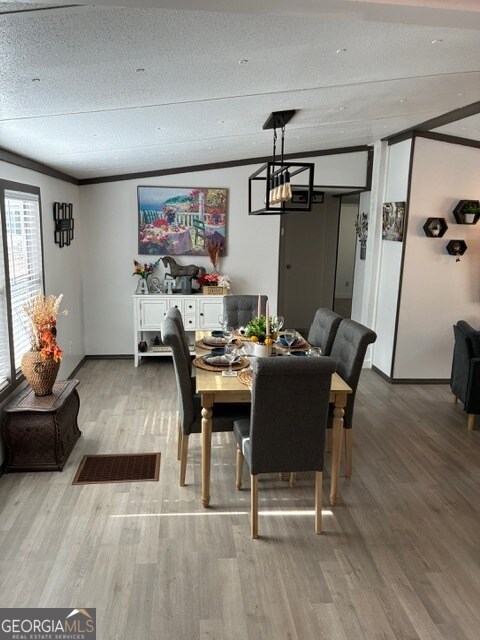 Foto del edificio - 215 Lynn Dr