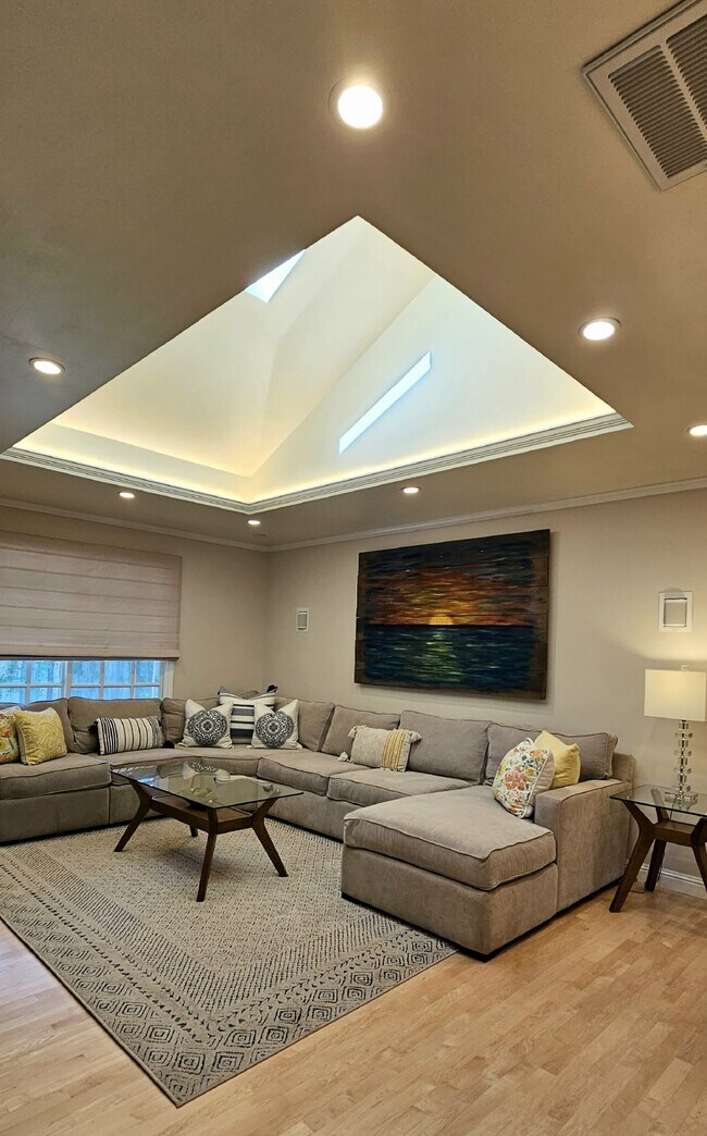 Foto del edificio - 218 Highland Ct