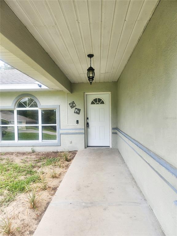 Building Photo - 9392 N Sandree Dr