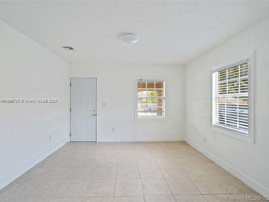 Foto del edificio - 8367 NW 14th Ct