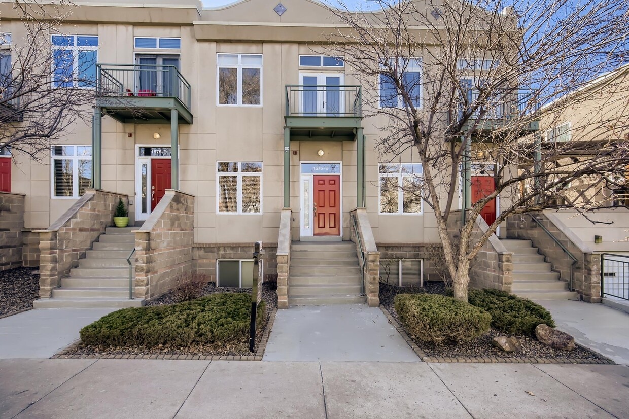 1575 N Emerson St, Denver, CO 80218 Townhome Rentals in Denver CO