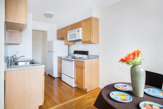 Foto del edificio - 6033 N Sheridan Rd
