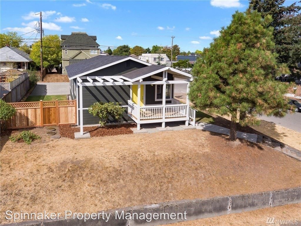 Primary Photo - 3 br, 2 bath House - 3704 E Spokane St
