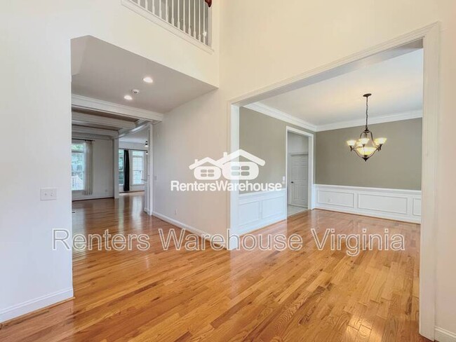 Building Photo - 816 Gilchrist Ct