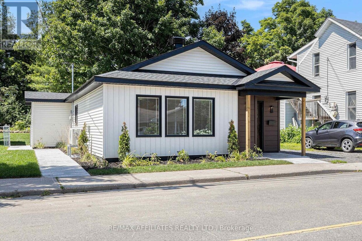 Primary Photo - 269 William St