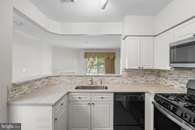 Foto del edificio - 12915 Alton Square