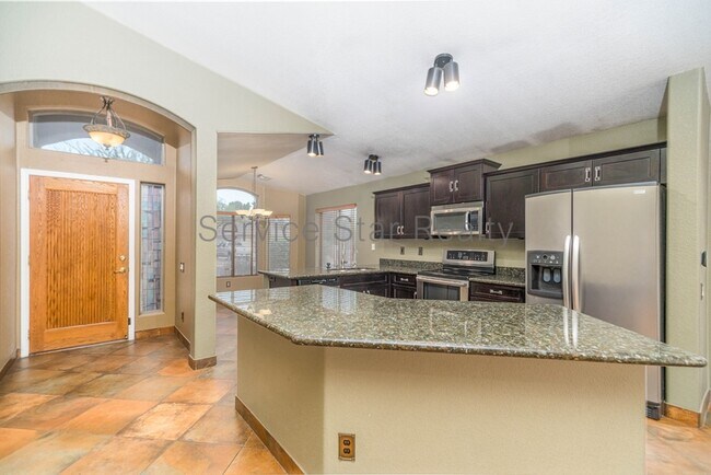 Foto del edificio - 2428 N Malachite