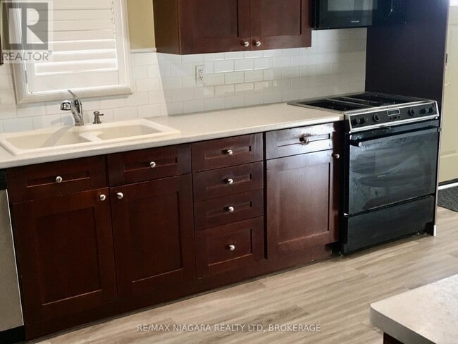 Building Photo - 4576 Kalar Rd