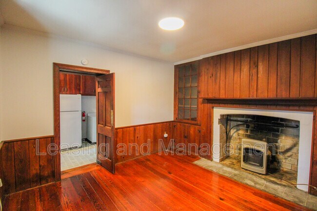 Building Photo - 21 Archdale Street