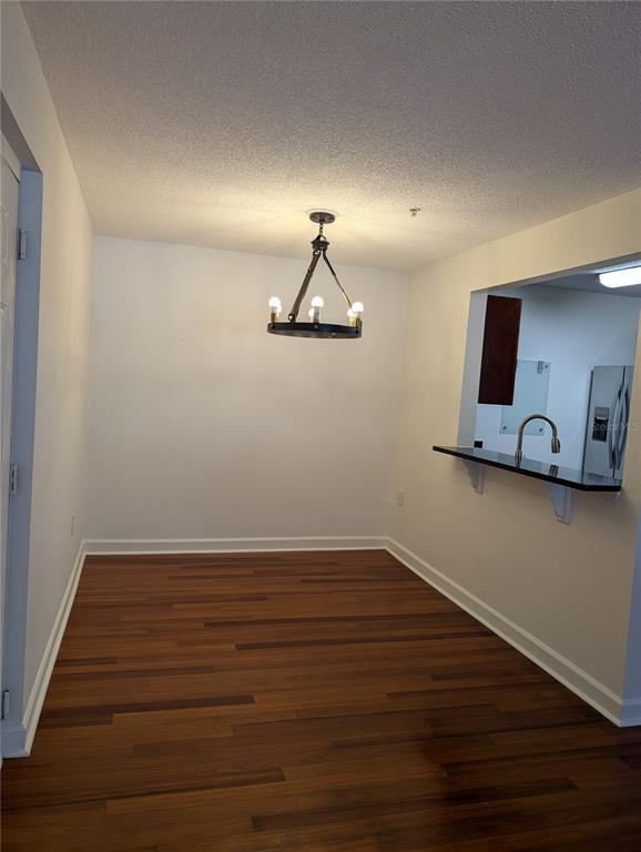 Building Photo - 2077 Dixie Belle Dr