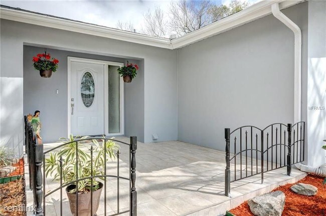 Building Photo - 2170 Scotland Dr